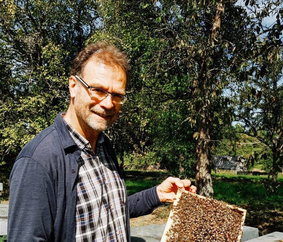 Reiner_an_den_bienen